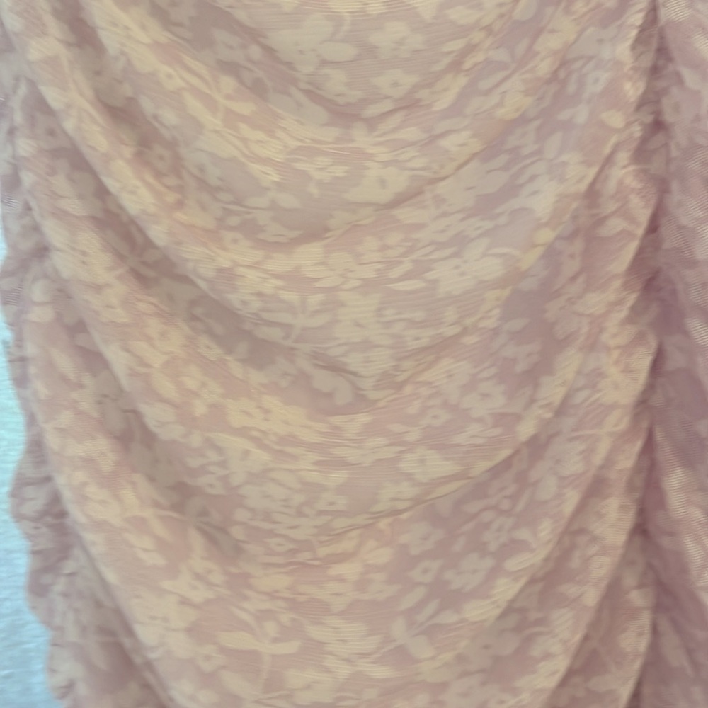 Pretty lavender and white spring/summer dress - Picture 3 of 3